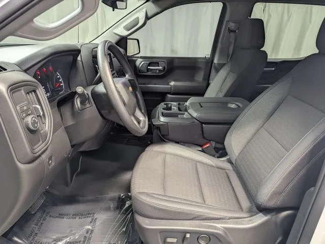 Chevrolet Silverado 1500 photo 10