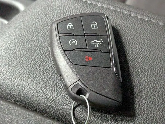 Chevrolet Silverado 1500 photo 21