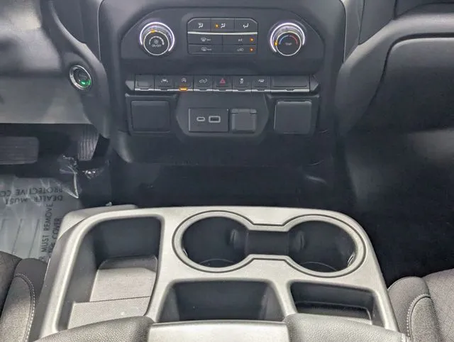 Chevrolet Silverado 1500 photo 13