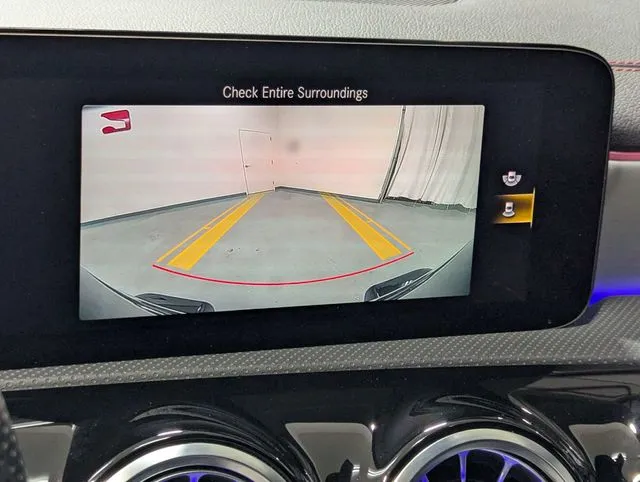 Mercedes-Benz CLA photo 14