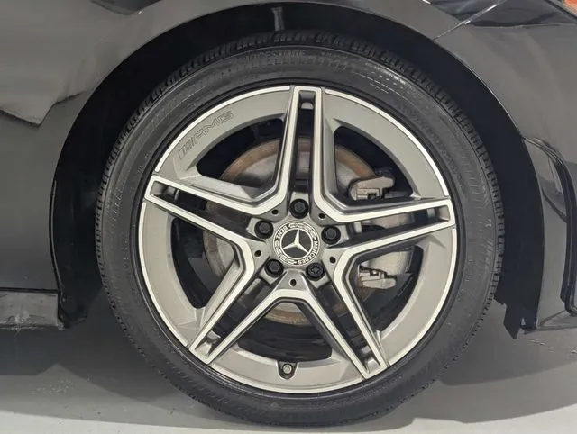 Mercedes-Benz CLA photo 28