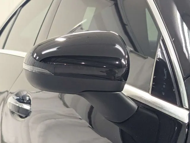 Mercedes-Benz CLA photo 29