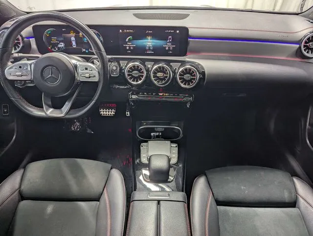 Mercedes-Benz CLA photo 6