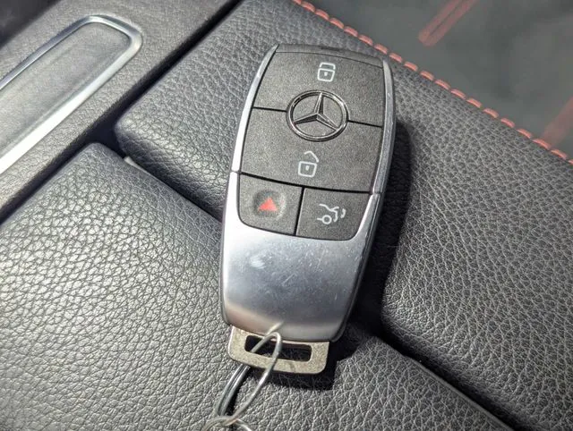 Mercedes-Benz CLA photo 23