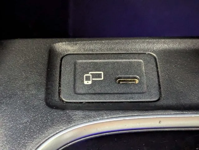 Mercedes-Benz CLA photo 15