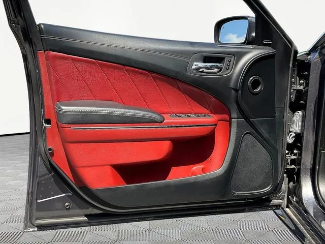 Dodge Charger photo 21