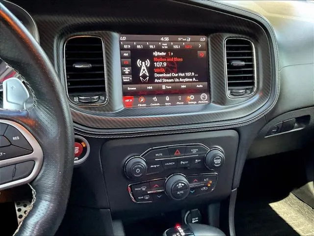 Dodge Charger photo 11