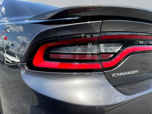 Dodge Charger photo 24