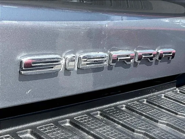 GMC Sierra 3500 HD photo 26