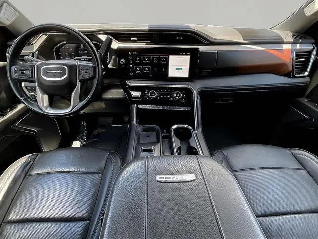 GMC Sierra 3500 HD photo 10