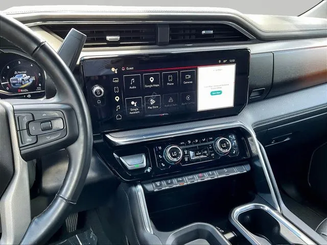 GMC Sierra 3500 HD photo 12