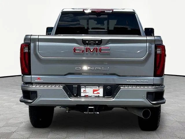 GMC Sierra 3500 HD photo 6
