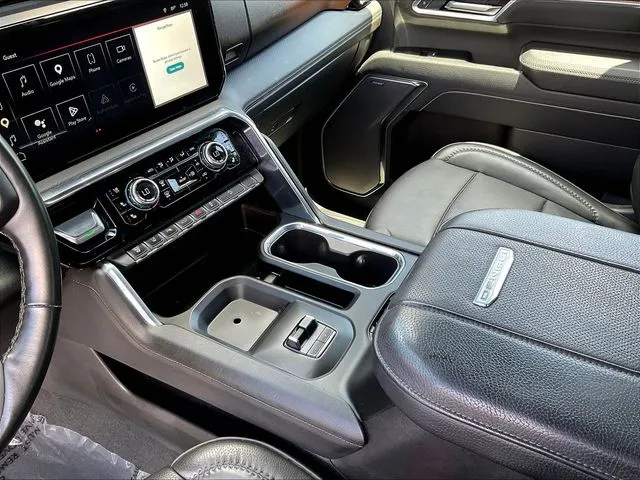 GMC Sierra 3500 HD photo 20