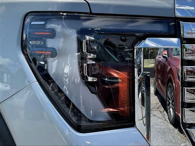 GMC Sierra 3500 HD photo 34