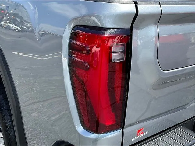 GMC Sierra 3500 HD photo 25