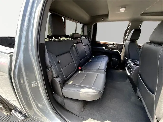 GMC Sierra 3500 HD photo 27