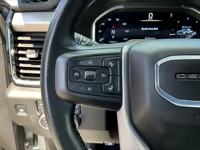 GMC Sierra 3500 HD photo 14