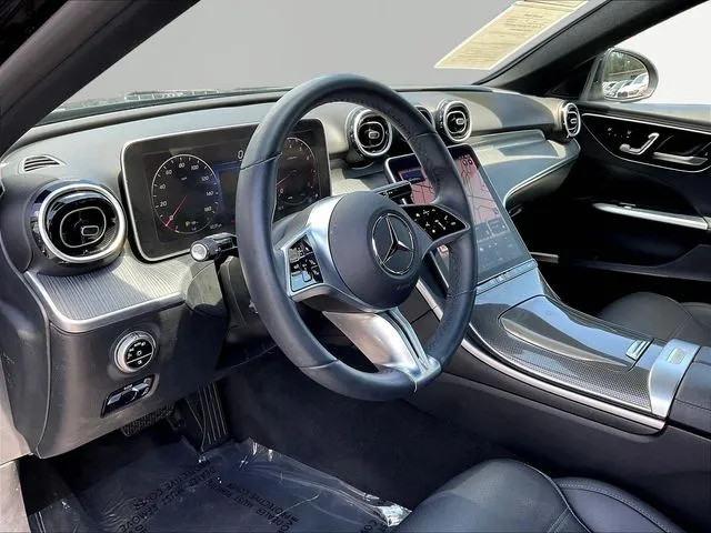 Mercedes-Benz C-Class photo 17