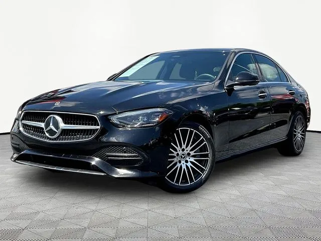 Mercedes-Benz C-Class photo 3