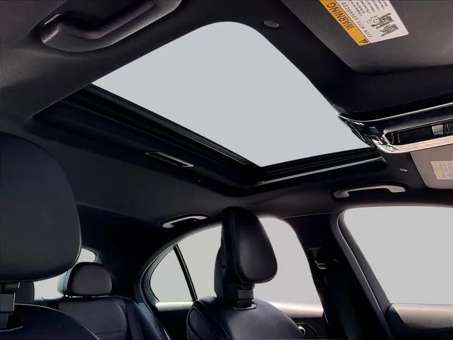 Mercedes-Benz C-Class photo 27