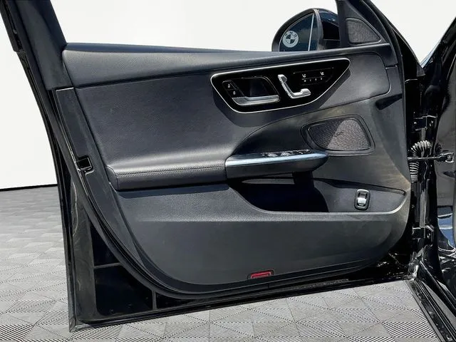 Mercedes-Benz C-Class photo 20