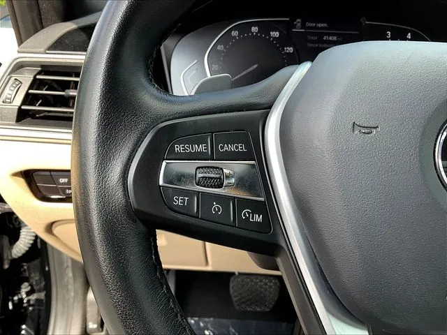 BMW 3 Series photo 13