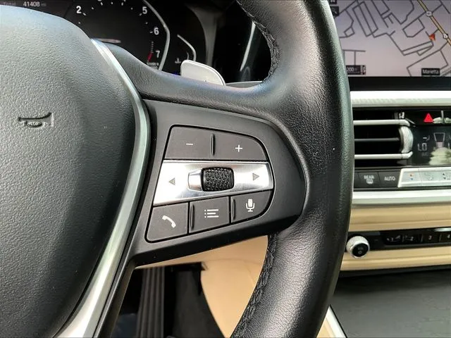 BMW 3 Series photo 14