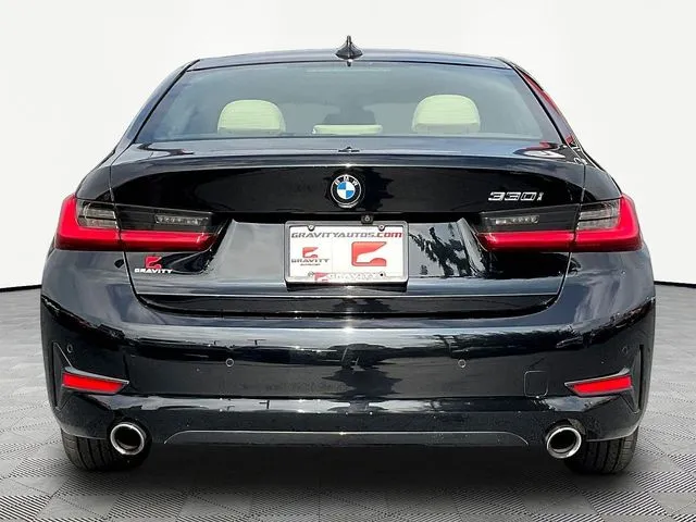 BMW 3 Series photo 6