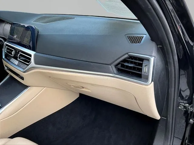 BMW 3 Series photo 28