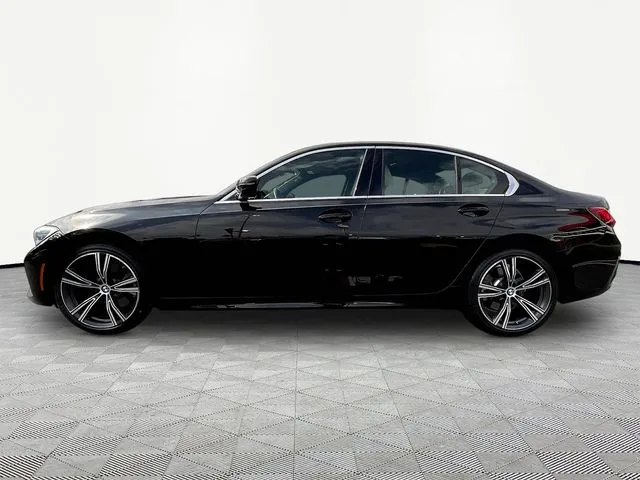 BMW 3 Series photo 4