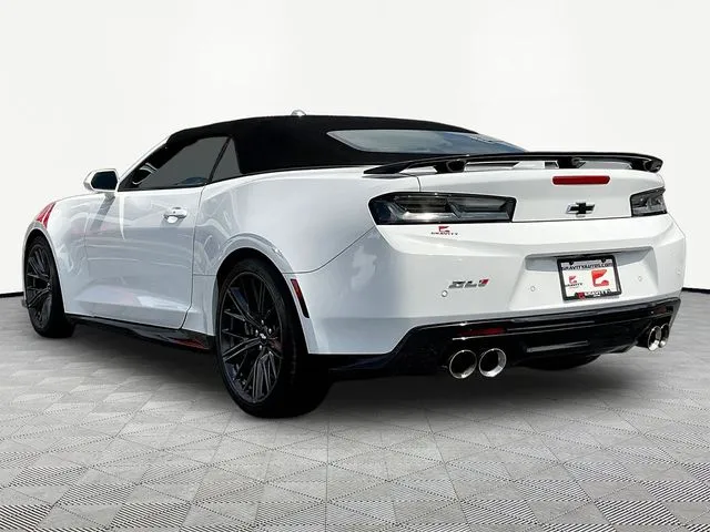 Chevrolet Camaro photo 4