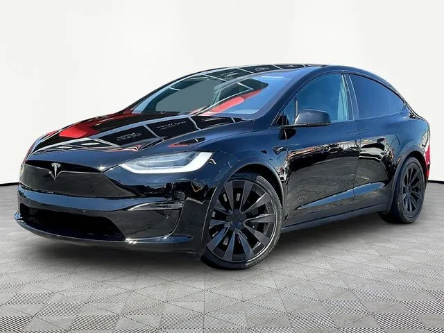 Tesla Model X photo 3
