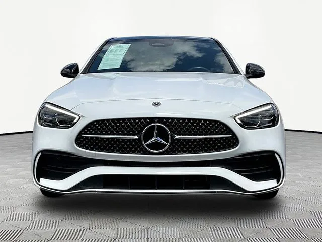 Mercedes-Benz C-Class photo 2