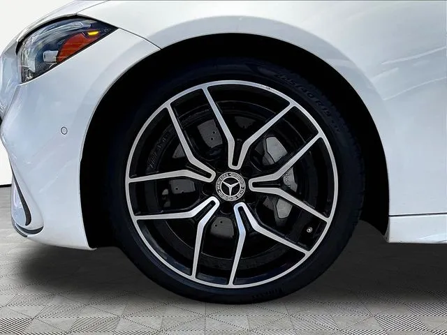 Mercedes-Benz C-Class photo 35