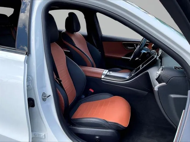 Mercedes-Benz C-Class photo 30