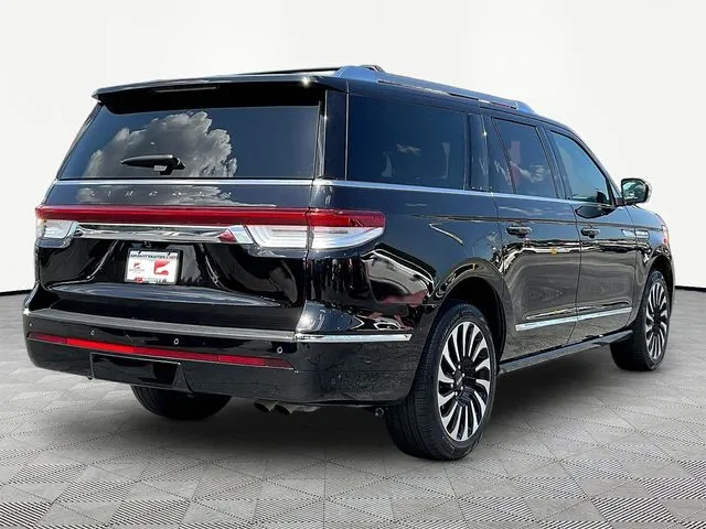 Lincoln Navigator L photo 7