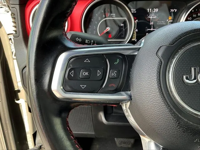 Jeep Wrangler photo 12