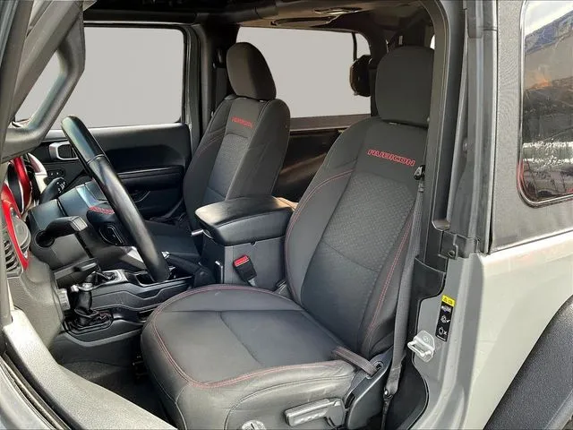 Jeep Wrangler photo 22