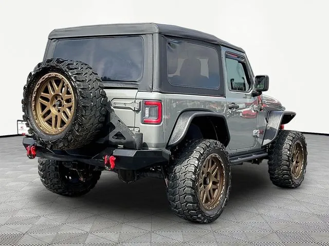 Jeep Wrangler photo 7