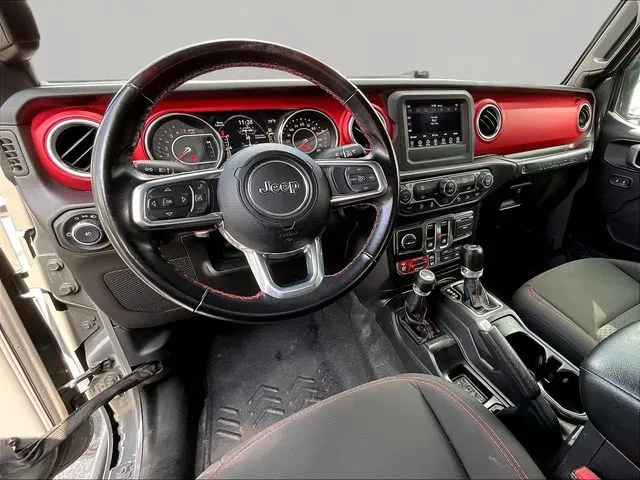 Jeep Wrangler photo 9