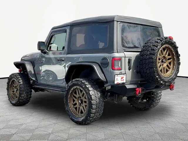 Jeep Wrangler photo 5
