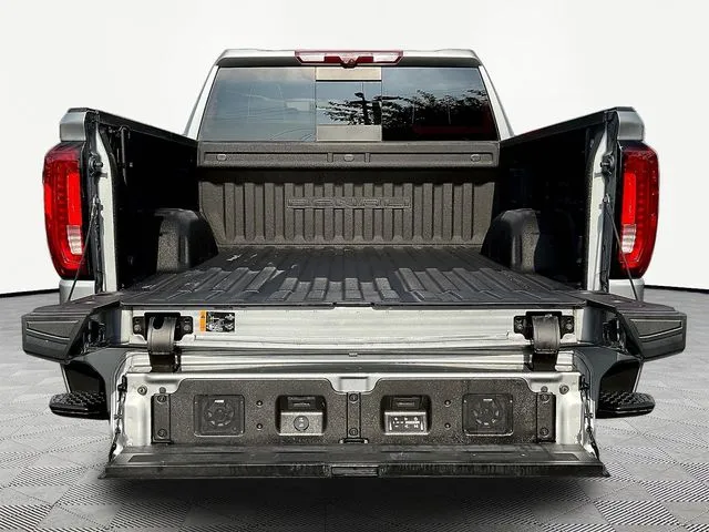 GMC Sierra 1500 photo 9