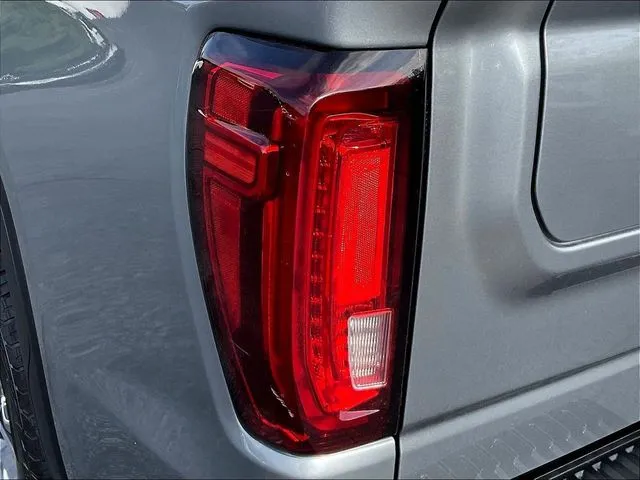 GMC Sierra 1500 photo 25