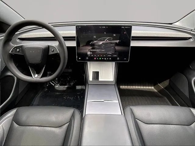 Tesla Model 3 photo 9