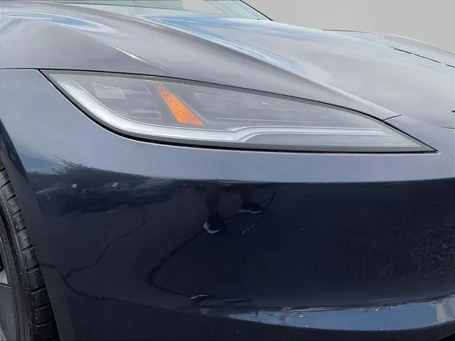 Tesla Model 3 photo 33