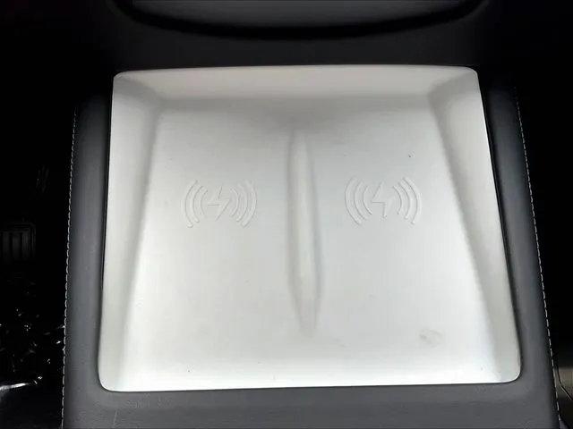 Tesla Model 3 photo 18