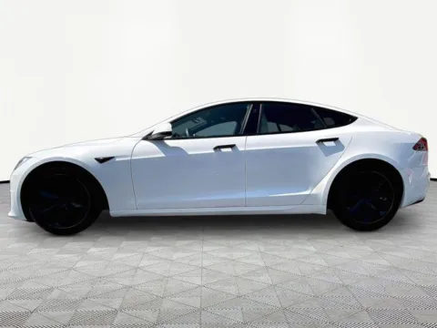 More photos of 2022 Tesla Model S at Gravity Autos Marietta, GA