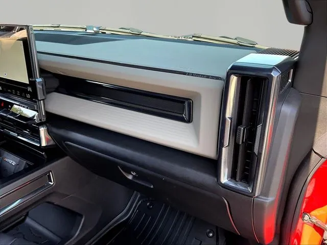GMC Hummer EV SUV photo 28