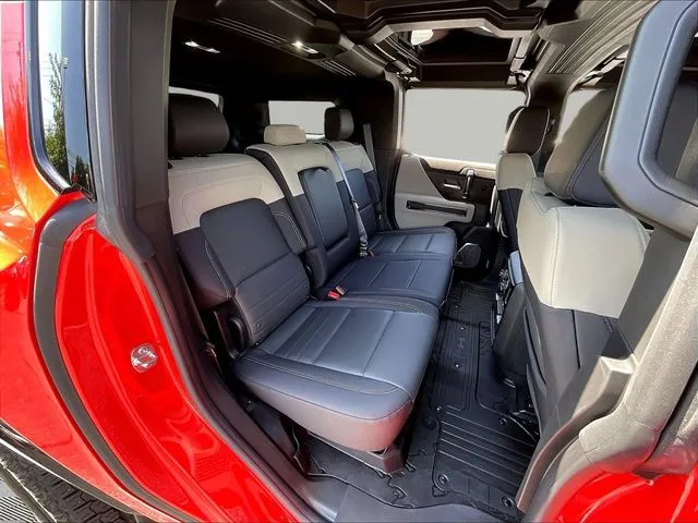 GMC Hummer EV SUV photo 27