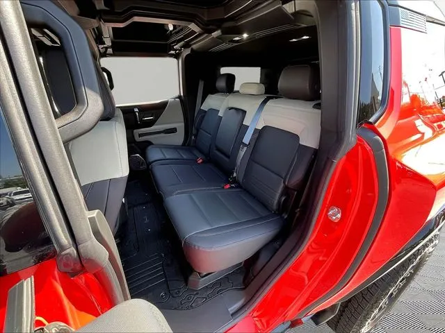 GMC Hummer EV SUV photo 24